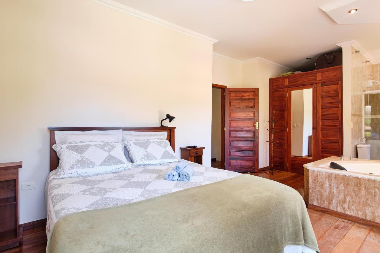 Casa Petunia Com Ar E Piscina Perto Do Centro Villa Araquari Dış mekan fotoğraf