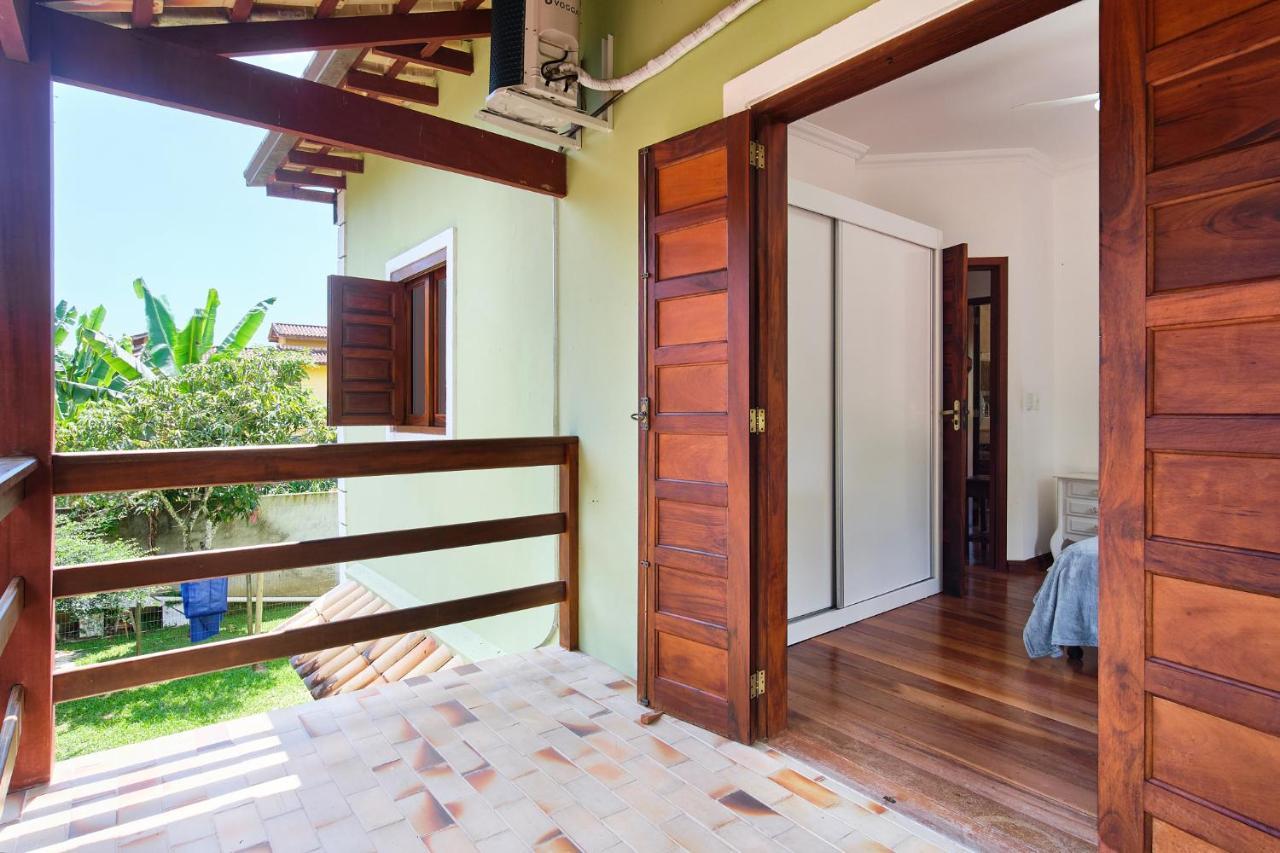Casa Petunia Com Ar E Piscina Perto Do Centro Villa Araquari Dış mekan fotoğraf