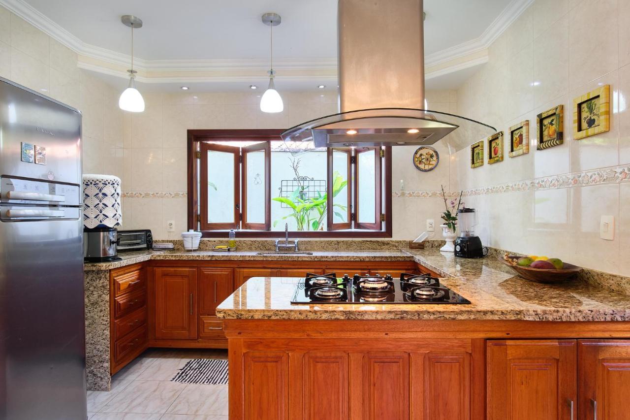Casa Petunia Com Ar E Piscina Perto Do Centro Villa Araquari Dış mekan fotoğraf