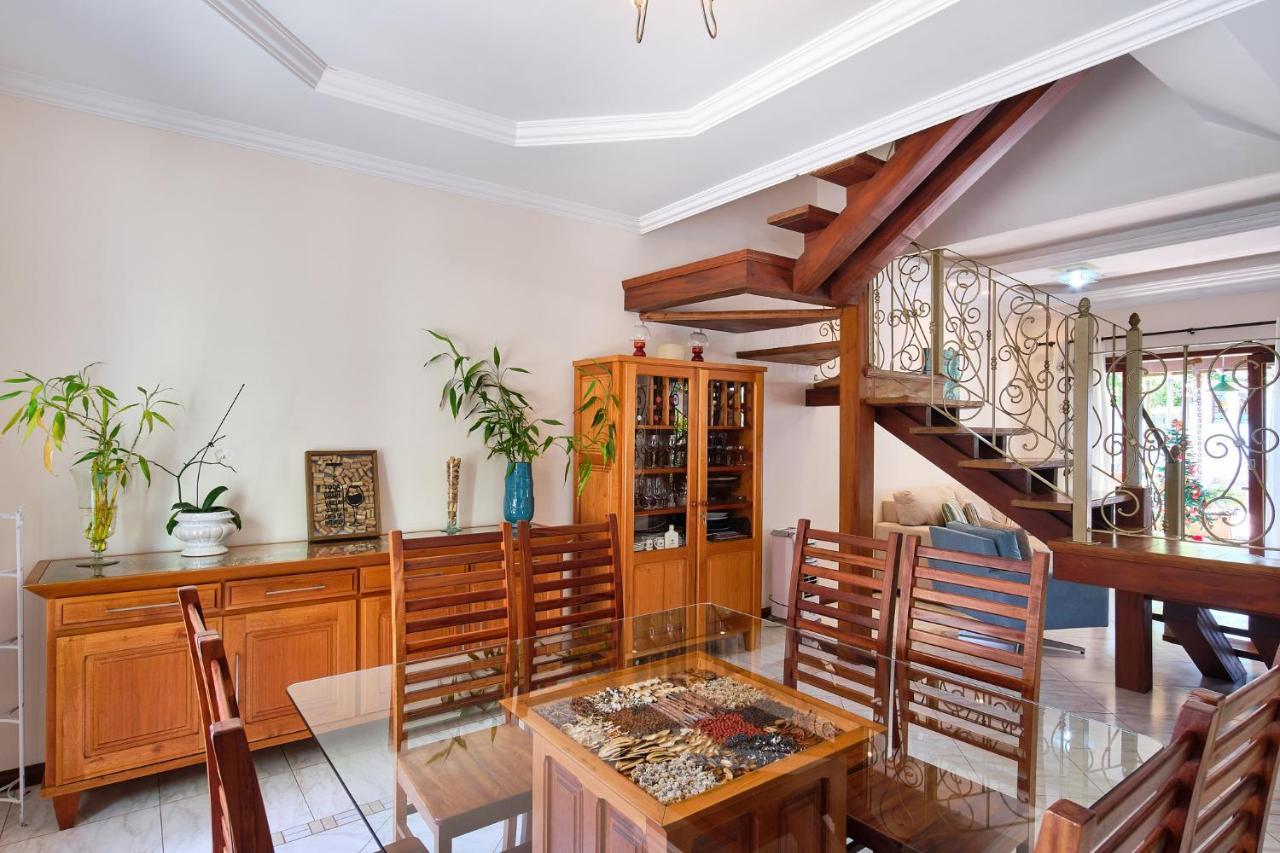 Casa Petunia Com Ar E Piscina Perto Do Centro Villa Araquari Dış mekan fotoğraf