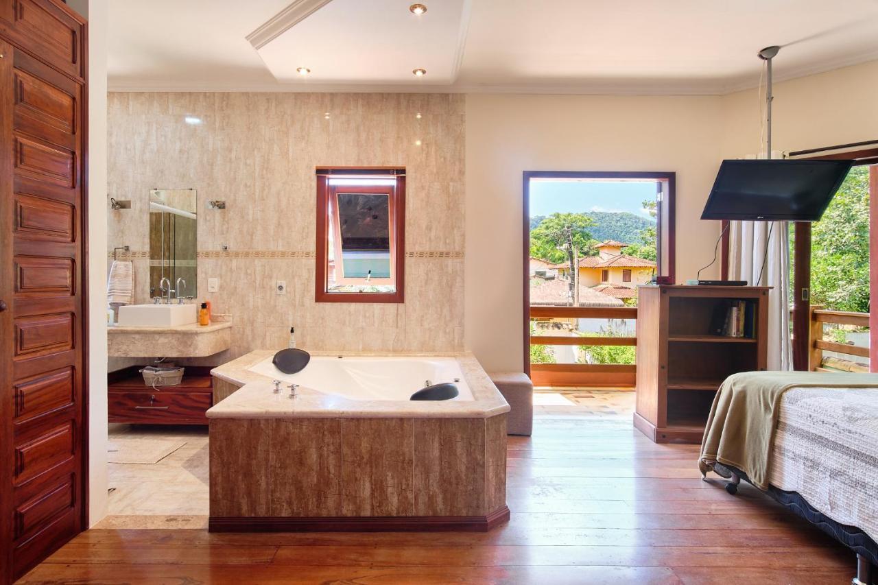 Casa Petunia Com Ar E Piscina Perto Do Centro Villa Araquari Dış mekan fotoğraf