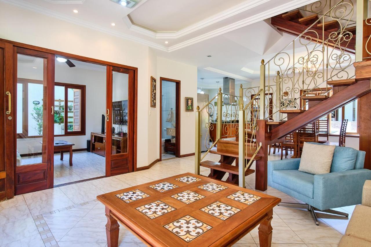 Casa Petunia Com Ar E Piscina Perto Do Centro Villa Araquari Dış mekan fotoğraf