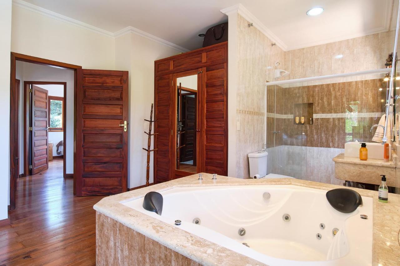 Casa Petunia Com Ar E Piscina Perto Do Centro Villa Araquari Dış mekan fotoğraf