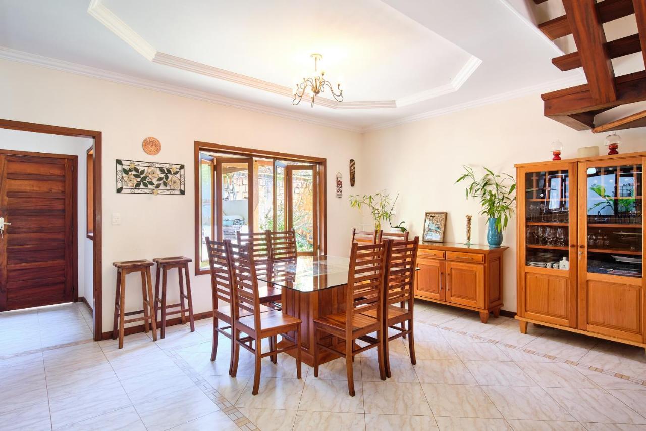 Casa Petunia Com Ar E Piscina Perto Do Centro Villa Araquari Dış mekan fotoğraf